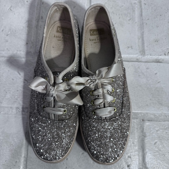 Kate Spade Keds Womens 7.5 Silver Glitter Platform Sneakers Fashion Shoes - Picture 3 of 12